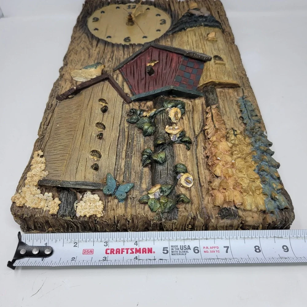 Rustic Birdhouse 3D Relief Wall Clock Faux Wood Resin‎ Cabin Nature Decor